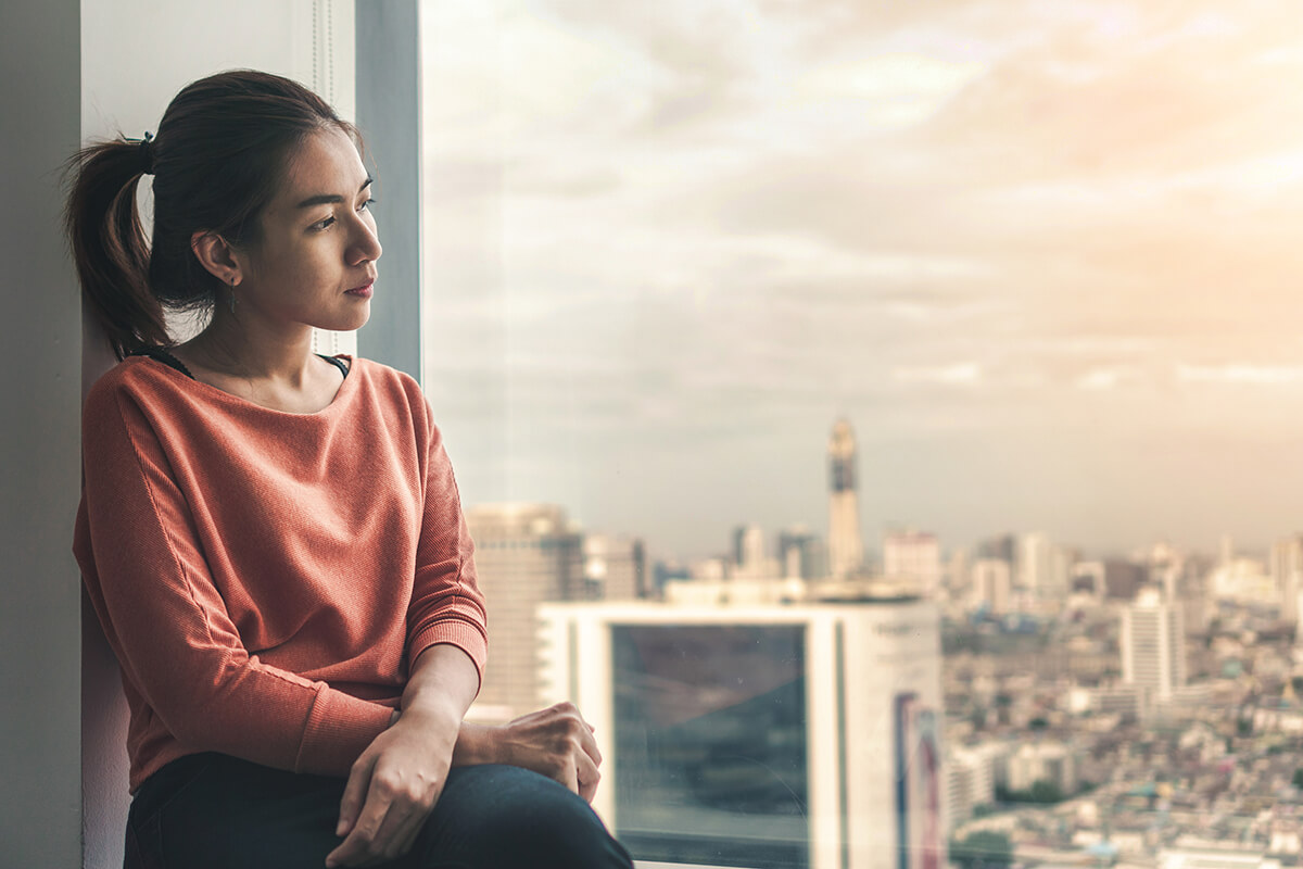 heroin withdrawal symptoms Woman on window ledge hopes to avoid heroin withdrawal symptoms